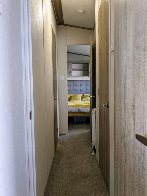 Beautiful Pet Friendly Southerness Caravan With Sea View & Decking Area Mainsriddle Eksteriør bilde